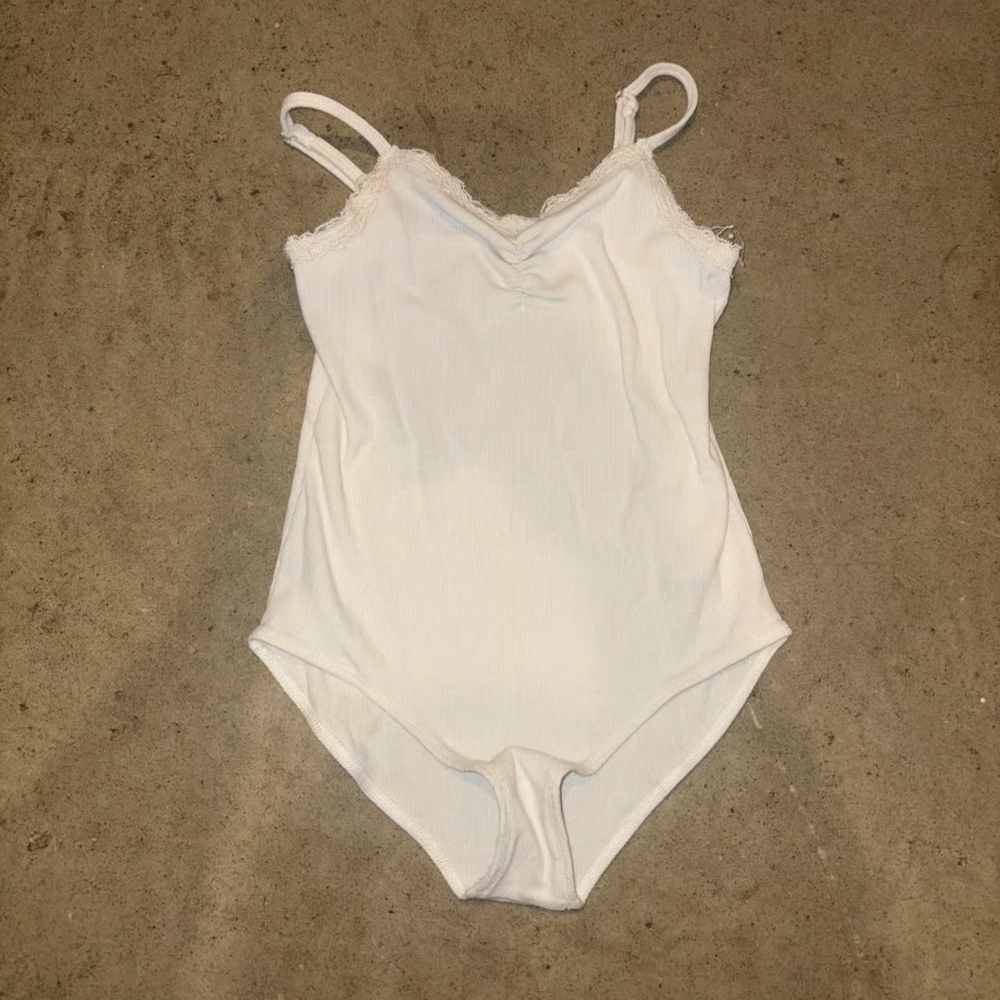 Abercrombie kids girls ivory with lace bodysuit size 9/10